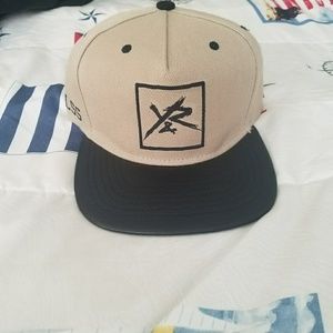 Young & reckless hat never worn
